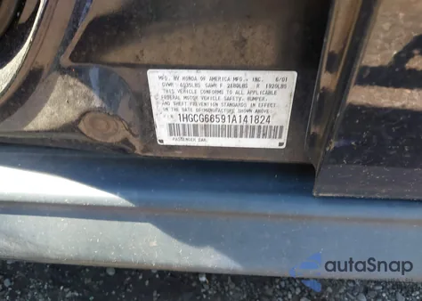 2001 Honda Accord 2.3 Lx z USA, uszkodzony, nr VIN 1HGCG66591A141824